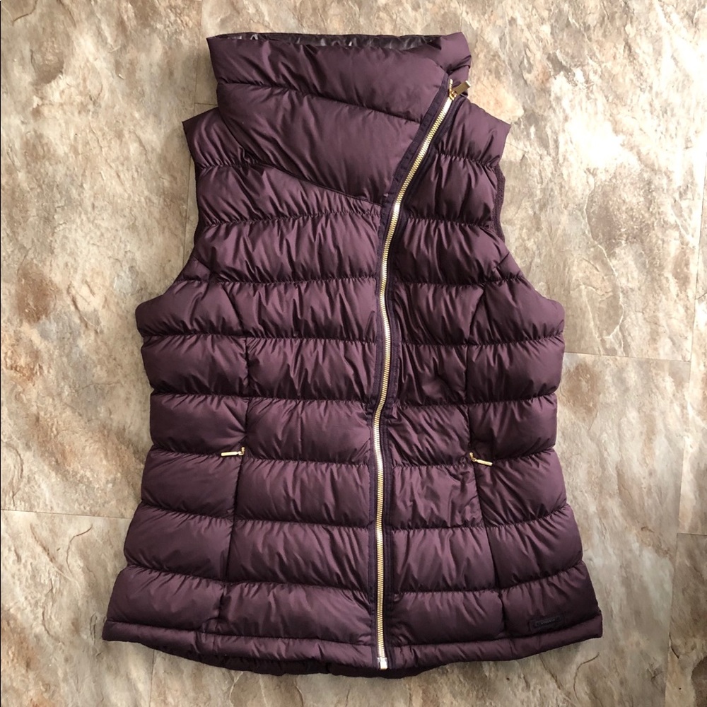 Athleta Downabout Vest ✧ sz L ✧ Wild Raisin